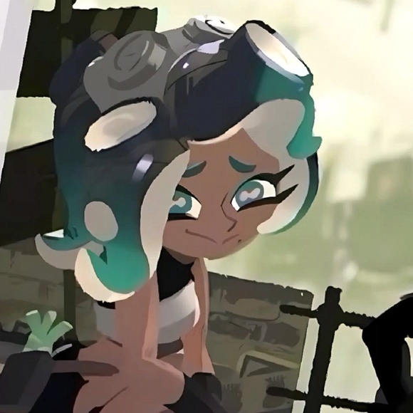 Profile Picture of Vivien Drevis (@vivien_drevis) on Poshmark