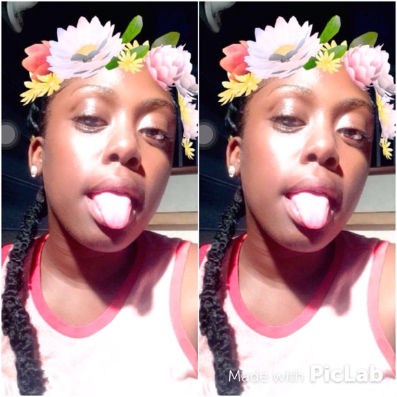 Profile Picture of Princess Quire (@prynsessaa) on Poshmark