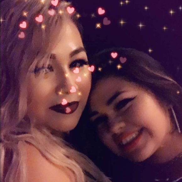 Profile Picture of Jamie Calsadillas (@jcalsadillas) on Poshmark