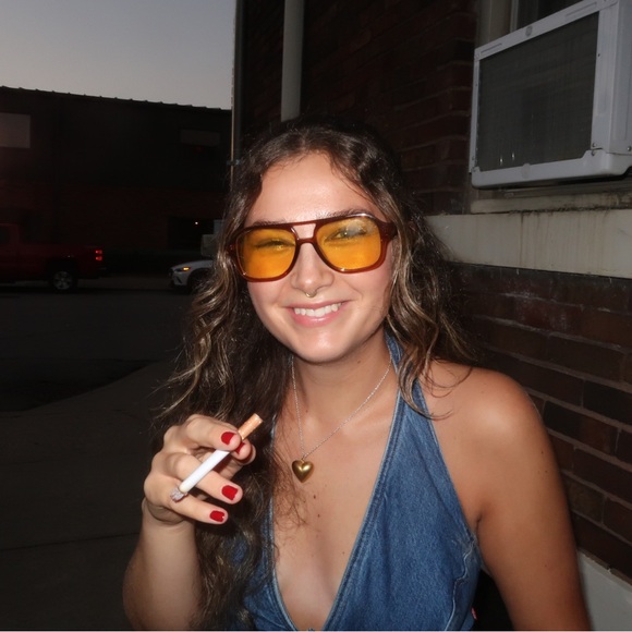 Profile Picture of Holland Rajewski (@hollandrajewski) on Poshmark