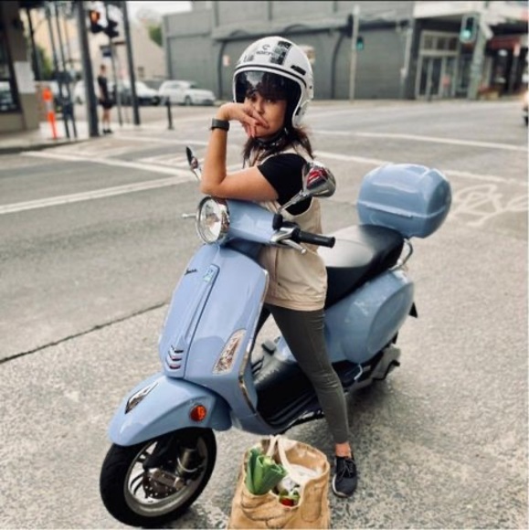 Profile Picture of Rosie Patrielli (@rosiepatrielli) on Poshmark