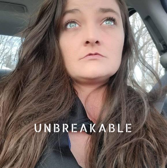 Profile Picture of Danielle Fredericks (@daniellefrederi) on Poshmark