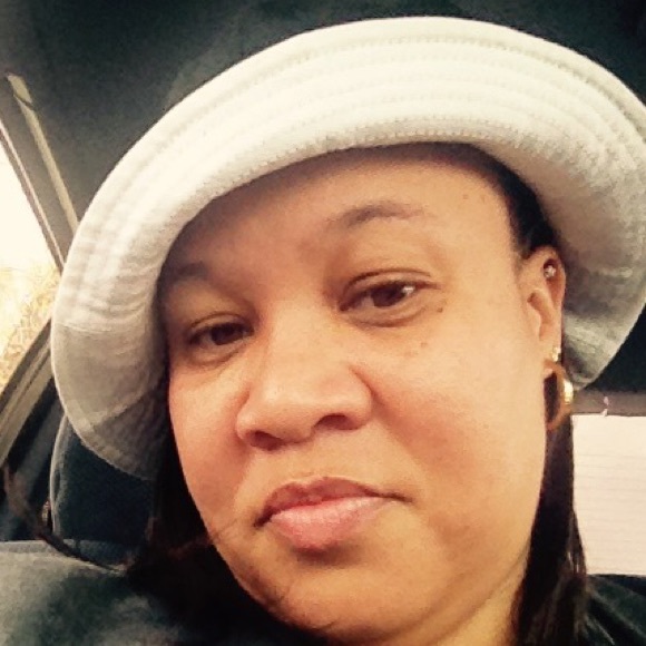 Profile Picture of Alvina Brodhurst (@june196945) on Poshmark