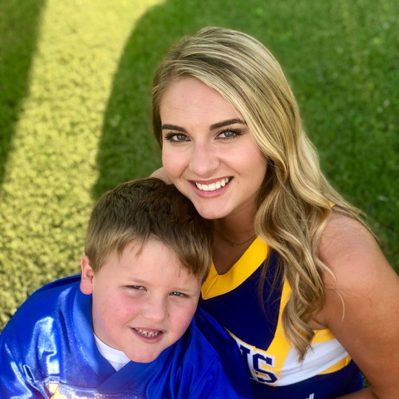 Profile Picture of Karleigh Arnold (@karleigharnold) on Poshmark