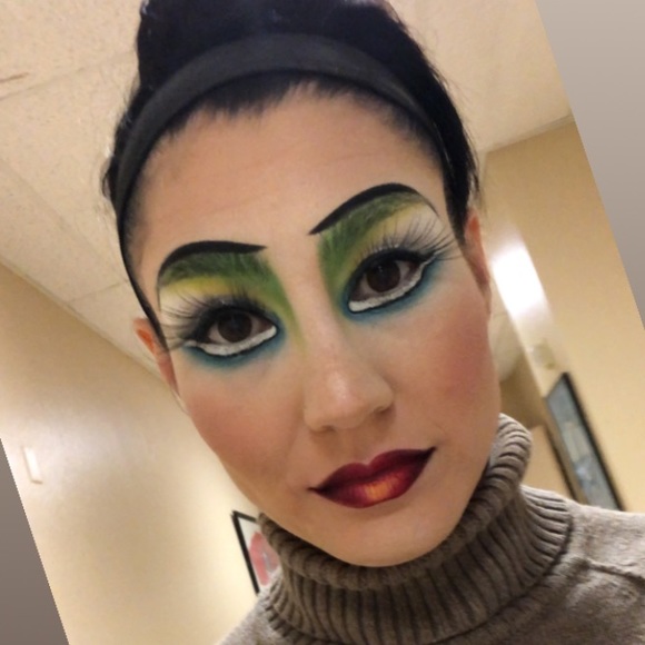 Profile Picture of Mackenzie Thomas (@cirquemack) on Poshmark