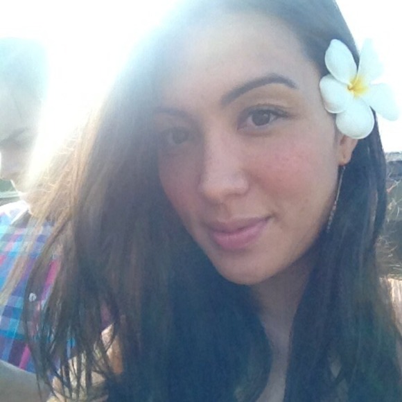 Profile Picture of Miki Takata (@mikirose) on Poshmark