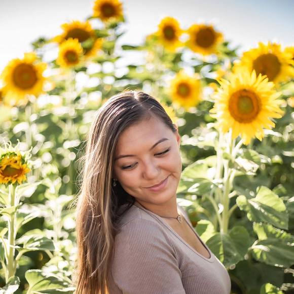 Profile Picture of Raegan Kirsop (@raegankirsop19) on Poshmark