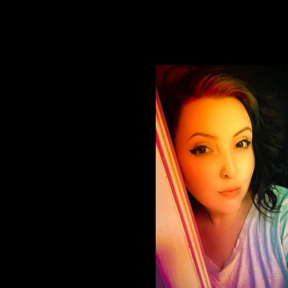 Profile Picture of Autumn Osborne (@autumncutshair) on Poshmark