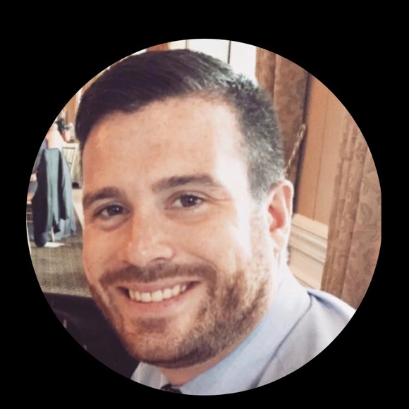 Profile Picture of Tim Barlow (@tim32109) on Poshmark