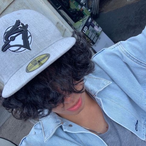 Profile Picture of Perez Joshua (@joshuamine10) on Poshmark