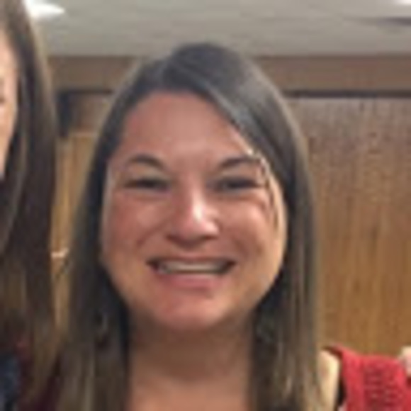 Profile Picture of Mandy Hudson (@mandyhudson996) on Poshmark