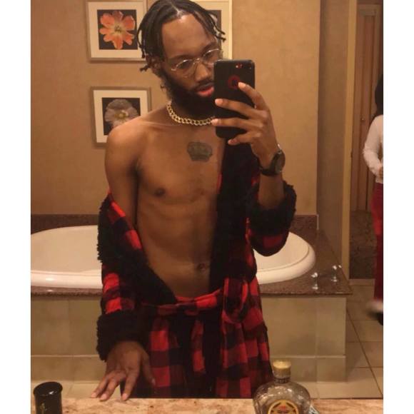 Profile Picture of Apõłłõ Vįñçį (@jacksonzayvran) on Poshmark