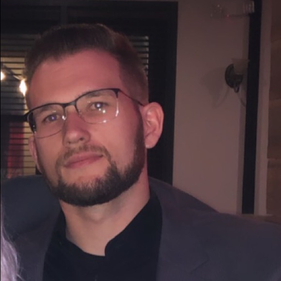 Profile Picture of Logan Schneider (@ldschneider09) on Poshmark