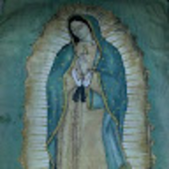 Profile Picture of Tania Carvajal (@tania_carvajal) on Poshmark