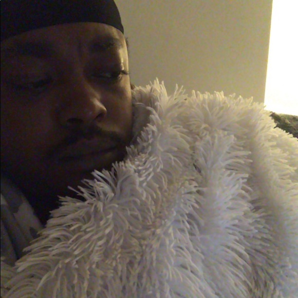 Profile Picture of Marques Graves (@keyzezm) on Poshmark