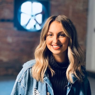 Profile Picture of Ashley Key (@AshleyE_Key) on Twitter