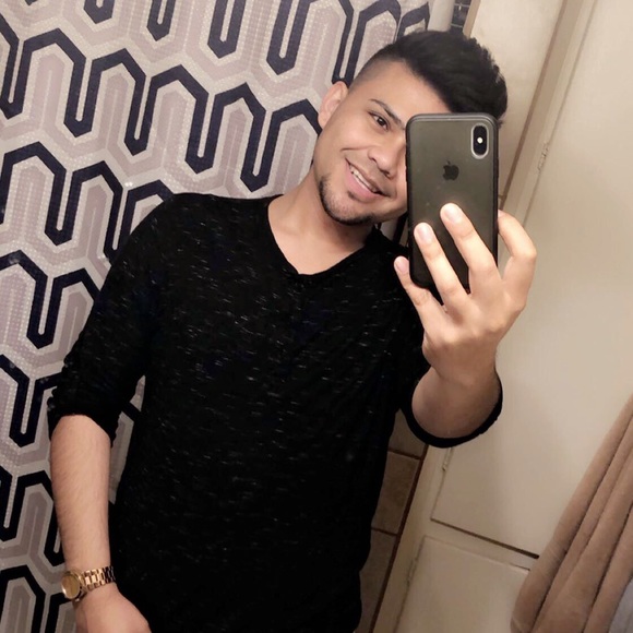 Profile Picture of Jairo Perez (@bebejaypee) on Poshmark