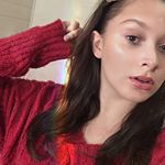 Profile Picture of Isabel George (@igabelmakesart) on Instagram