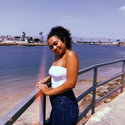 Profile Picture of Gabrielle Taylor (@gabriellealexa) on Twitter