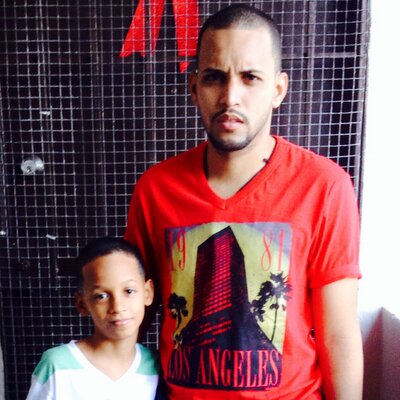 Profile Picture of Derek Colon (@ColonDerekito09) on Twitter