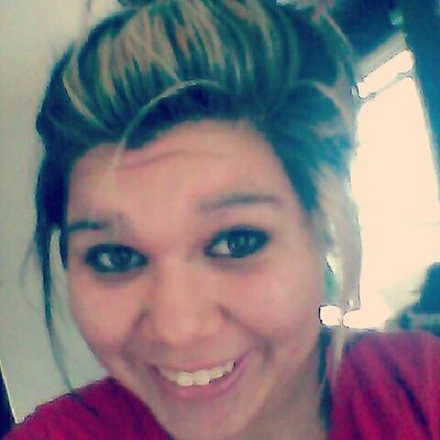 Profile Picture of Brittany Kindelay (@mommybreeovoxo) on Twitter