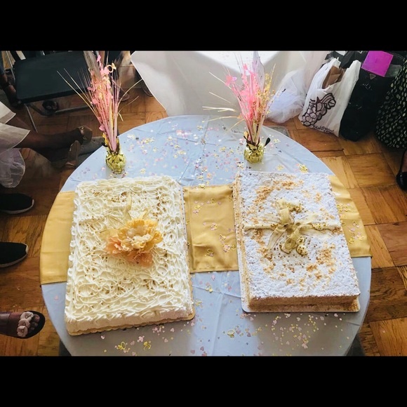 Profile Picture of Tsedey Gethaun (@tsedi1142) on Poshmark