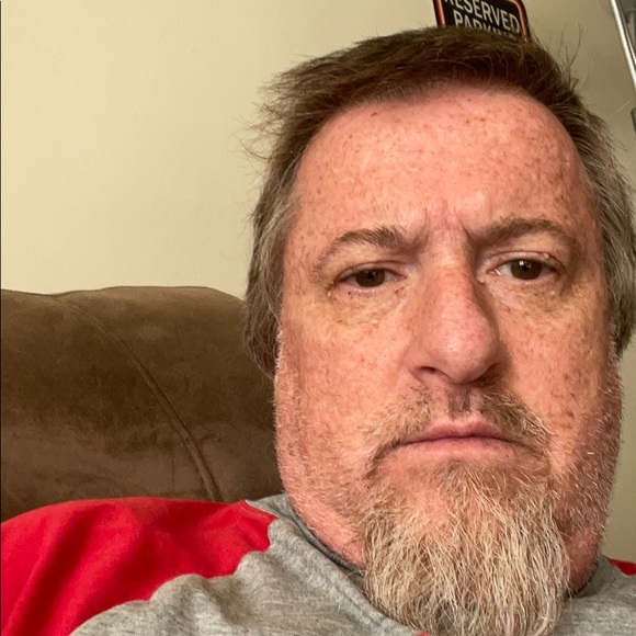 Profile Picture of James Kirwan (@bart246179) on Poshmark