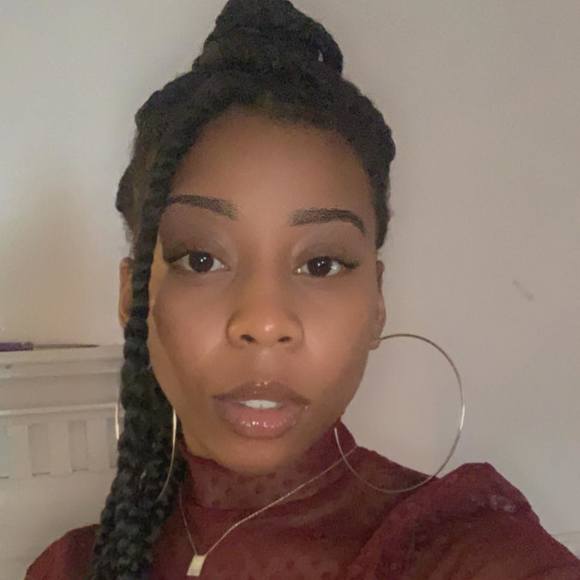 Profile Picture of Jessica Randolph (@jessica545) on Poshmark