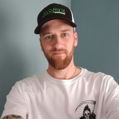 Profile Picture of James Brixey (@brixxy81) on Twitter