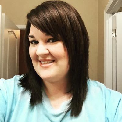 Profile Picture of Nikki Potts (@nikki_potts10) on Twitter