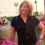 Profile Picture of Christine Neumann Lawrence (@neumannlawrence) on Instagram
