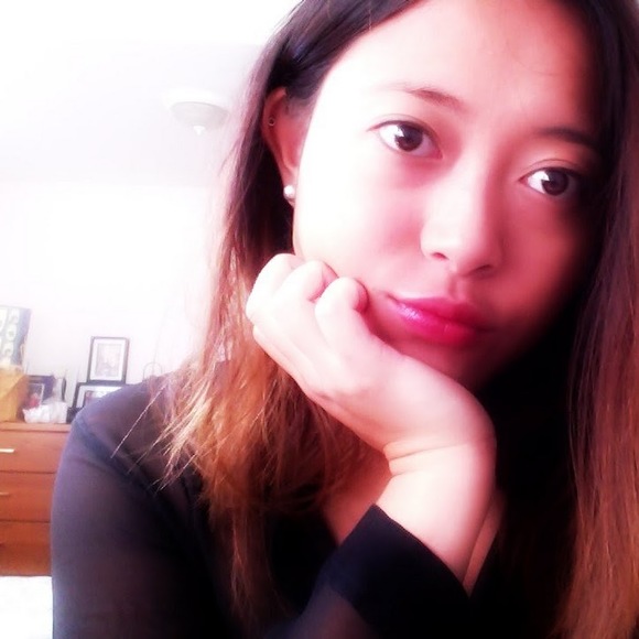 Profile Picture of Teresa Levitt (@treelevitt) on Poshmark