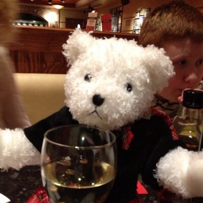 Profile Picture of Aileen Johnston (@skintnoo) on Twitter