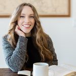 Profile Picture of Alyssa Matesic 📚 Developmental Book Editor (@yourstorystronger) on Instagram