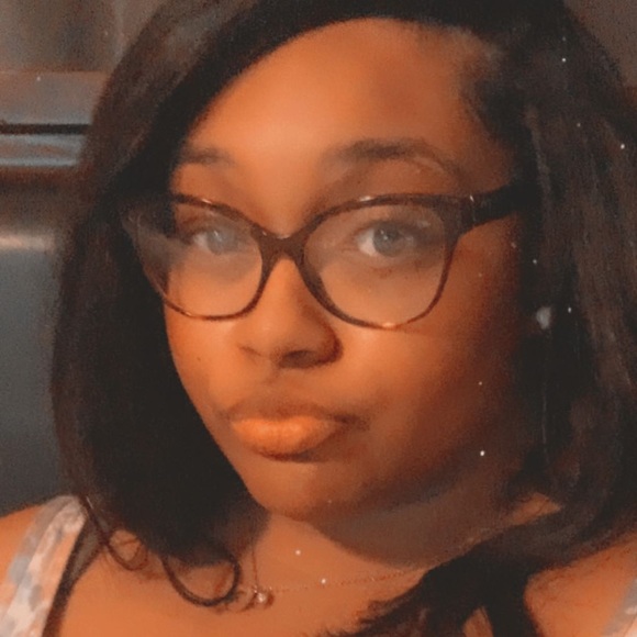 Profile Picture of Jakia Johnson (@jakia_johnson) on Poshmark