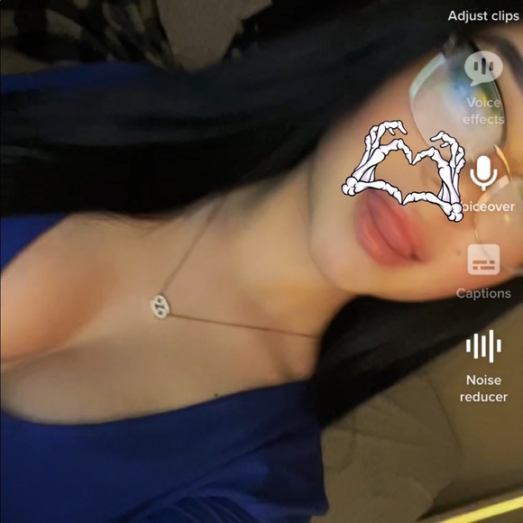 Profile Picture of Marina Inoue (@marinapints) on Poshmark