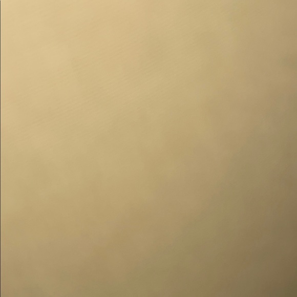 Profile Picture of Kevin Larin (@kevinlarin) on Poshmark