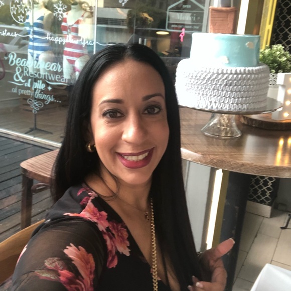 Profile Picture of Marlene Portes (@marleneportesr) on Poshmark