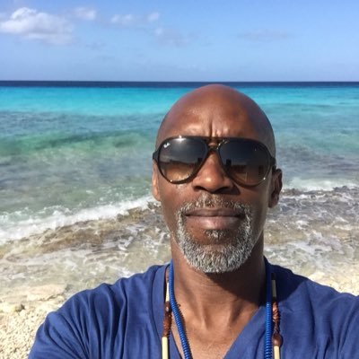 Profile Picture of Mark Roberson (@LongCenterPool) on Twitter