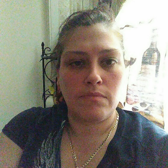 Profile Picture of Nitza Nunez (@nitzanunez) on Poshmark