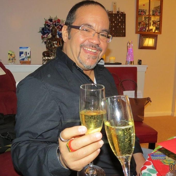 Profile Picture of Jeffrey Irizarry (@jeffreyirizarry) on Poshmark