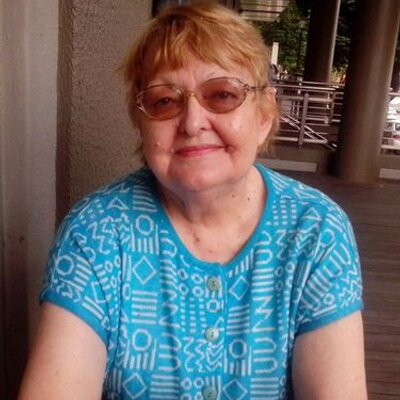 Profile Picture of Denise Lasich (@deniselasich) on Twitter