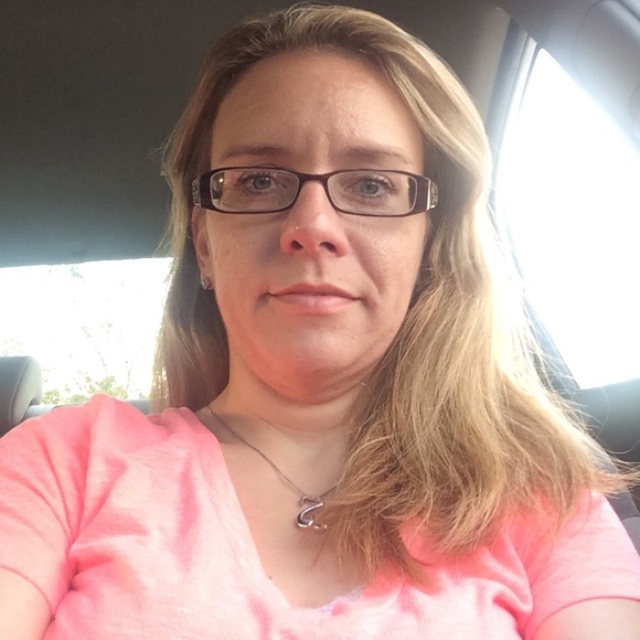 Profile Picture of Dorothy Johnson (@dottie316) on Poshmark