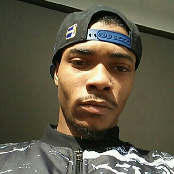 Profile Picture of Kalvin Johnson (@yungbullsnavage) on Poshmark