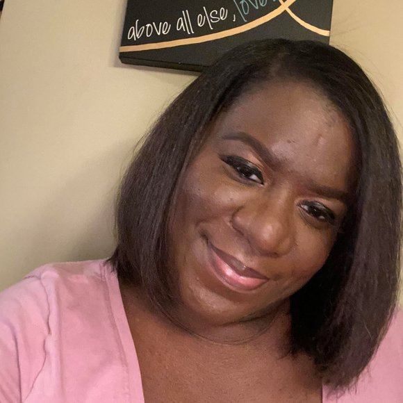 Profile Picture of Rodkeshia Cheatem (@bellakeshia29) on Poshmark