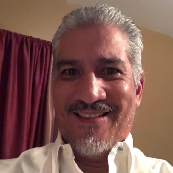 Profile Picture of Joe Vasquez (@jvasquez2071) on Poshmark