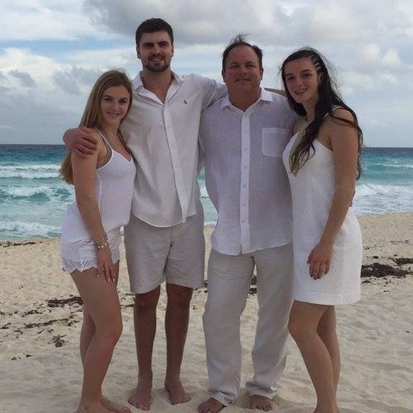 Profile Picture of Grant Osborne (@gosborne5101) on Poshmark