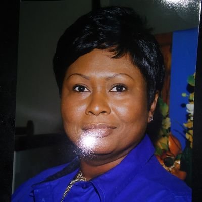 Profile Picture of Candy Denis (@CandyDenis2) on Twitter