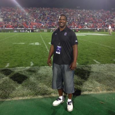 Profile Picture of Napoleon Harris III (@NapoleonHarris8) on Twitter