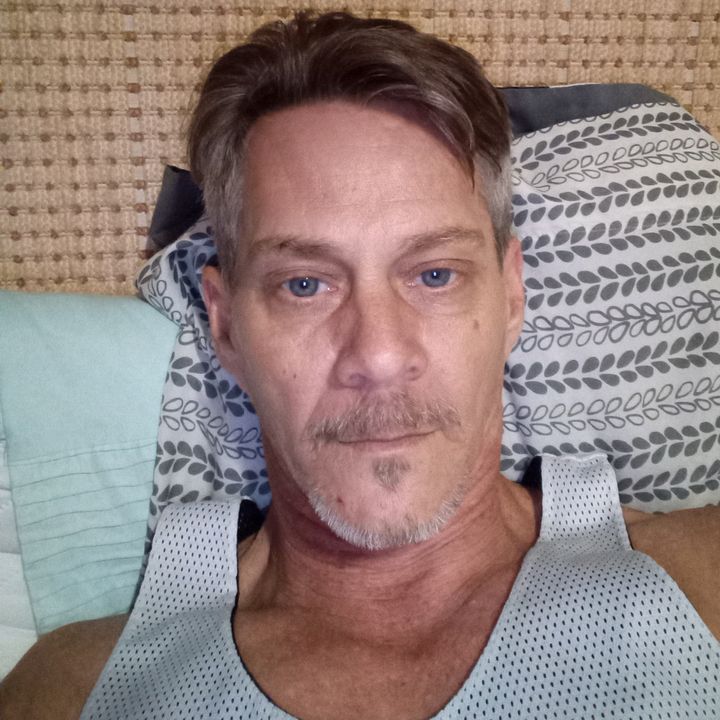 Profile Picture of robertstavely (@robertstavely52) on Tiktok